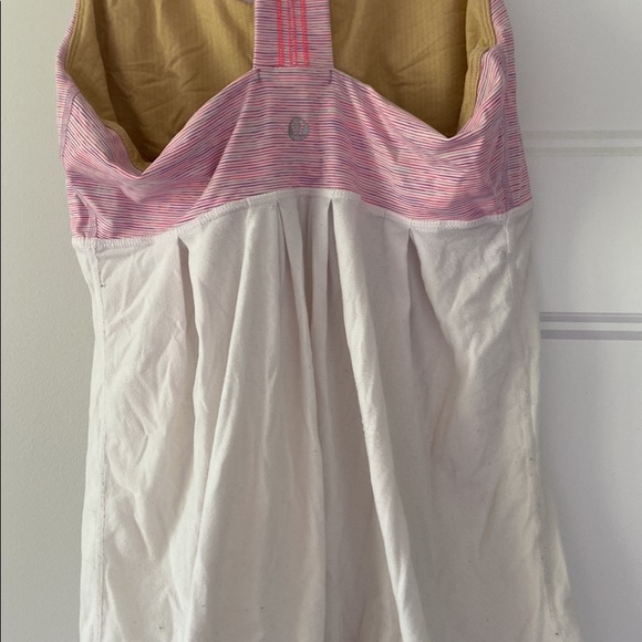 Lululemon tank - Picture 3 of 3